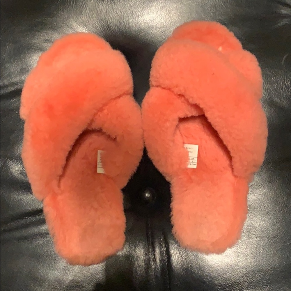 Emu Australia sheepskin slippers